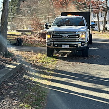 Expert-Curbside-Leaf-Removal-around-Bridgewater-Ma 0